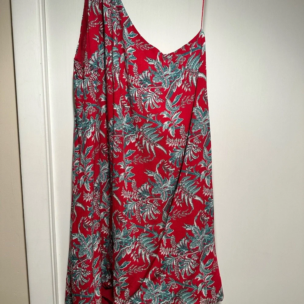 Dress - Picture 1 of 2